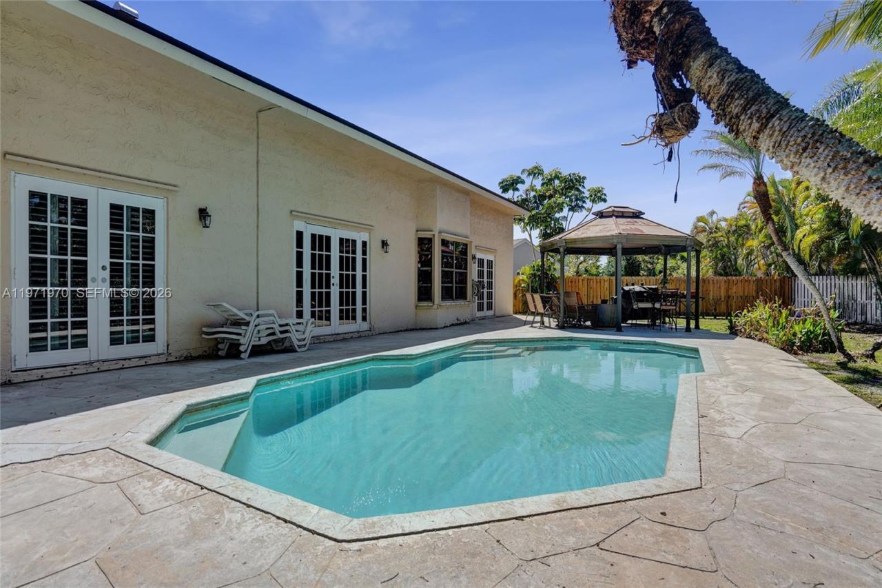 14681 Poplar Hill Ct , Davie, FL 33325 Photo