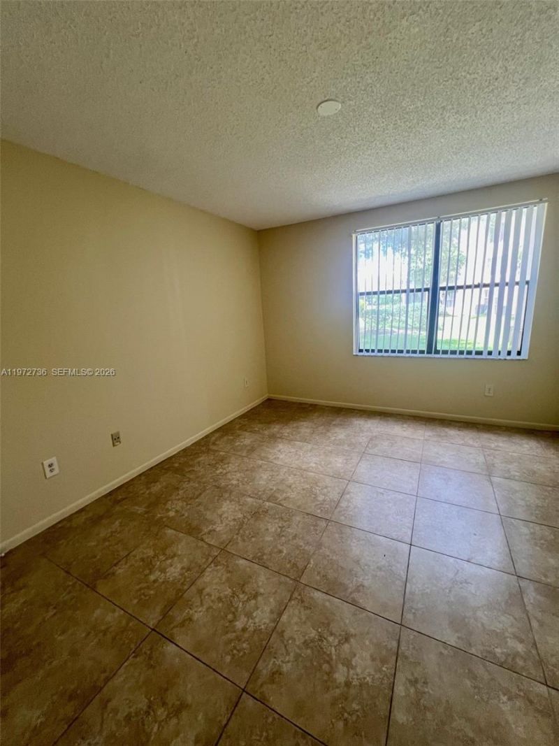4401 W Mcnab Rd , Unit 11, Pompano Beach, FL 33069 Photo