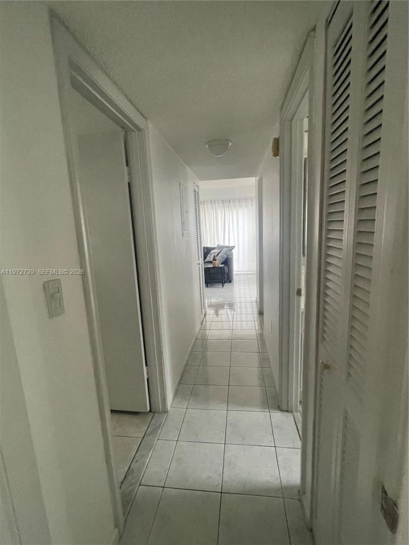 201 178th Dr , Unit 334, Sunny Isles Beach, FL 33160 Photo