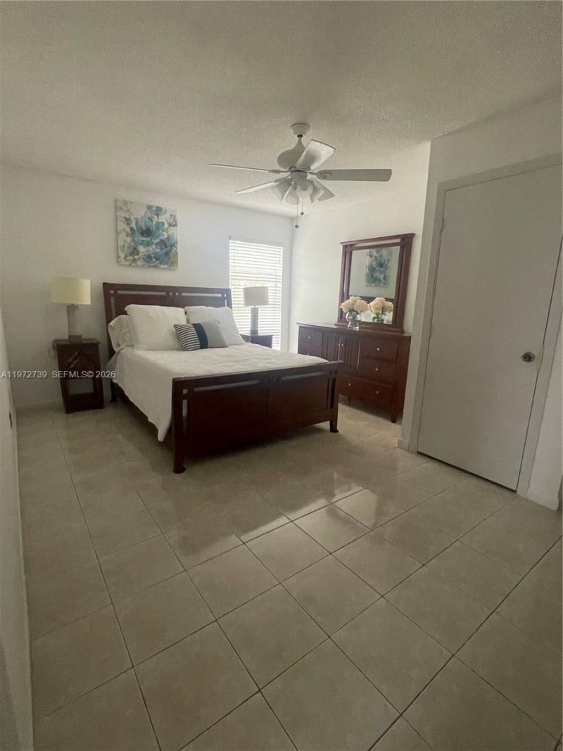 201 178th Dr , Unit 334, Sunny Isles Beach, FL 33160 Photo