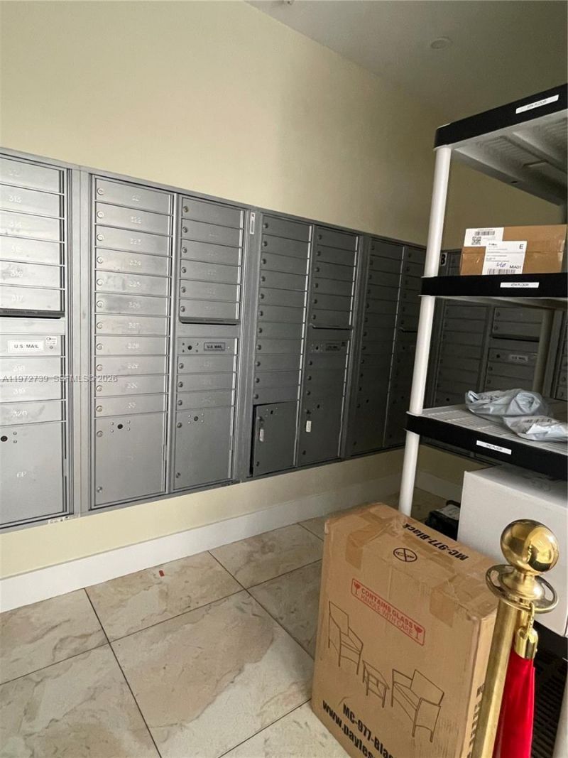 201 178th Dr , Unit 334, Sunny Isles Beach, FL 33160 Photo