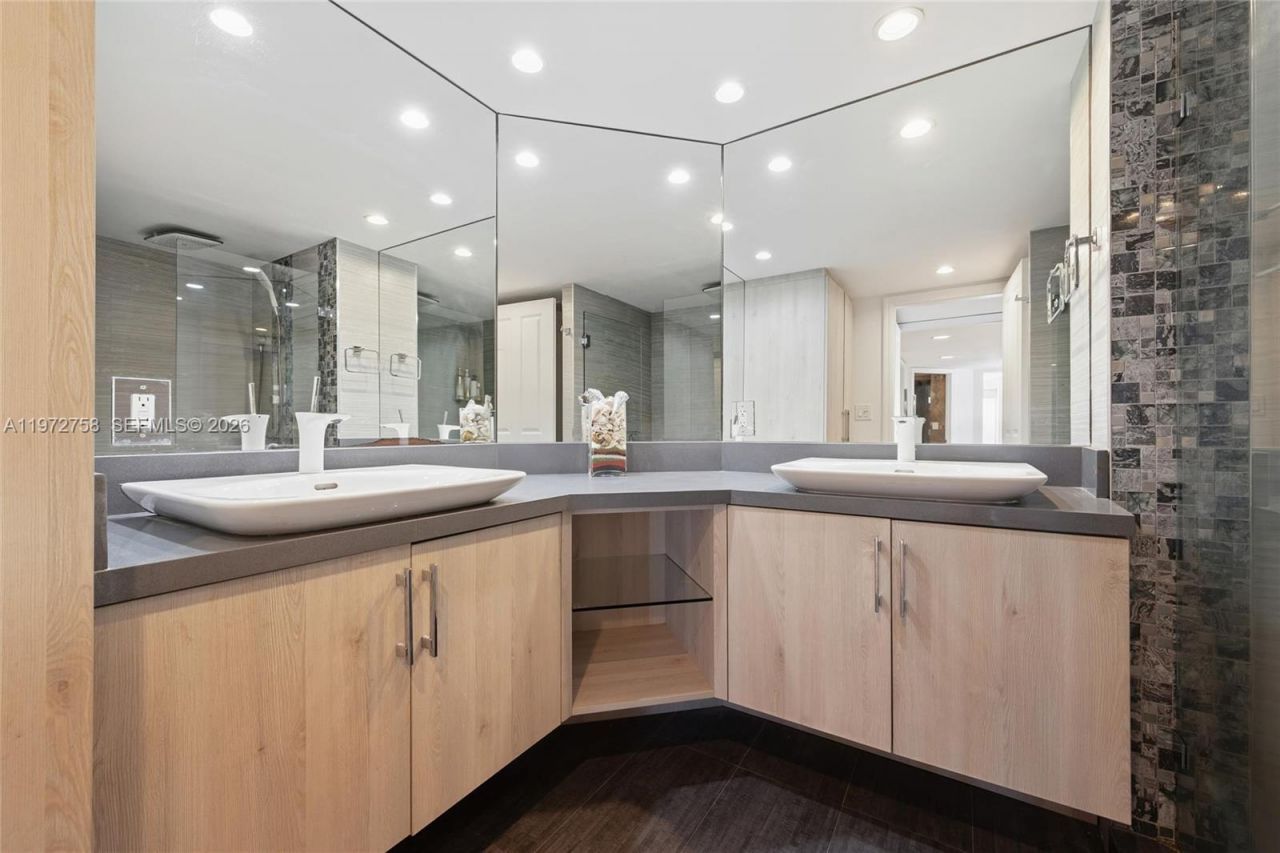 2200 S Ocean Ln, Unit 3010, Fort Lauderdale, FL 33316 Photo