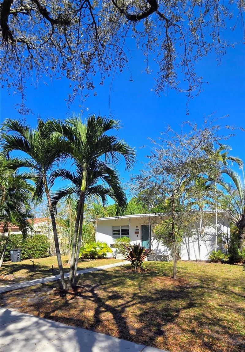 1135 NE 133rd St , North Miami, FL 33161 Photo