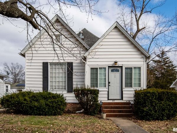 716 N 13TH Street, Herrin, IL 62948