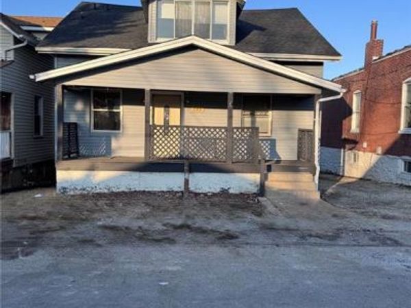 705 Lagro Avenue , LeMay, MO 63125