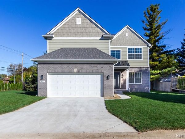 2023 CECIL Dr. Drive, Troy, MI 48083
