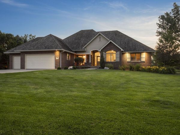 745 Monterey Trail, Dakota Dunes, SD 57049