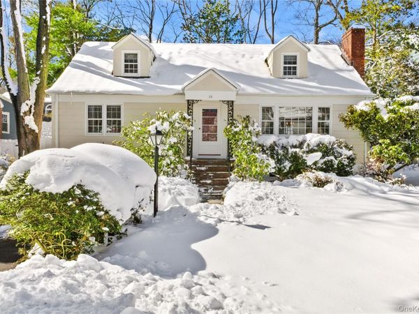 32 Harrison Drive, Larchmont, NY 10538