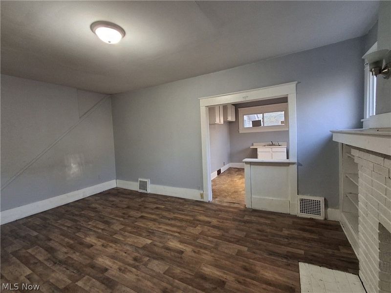 909 Bradshaw Avenue, East Liverpool, OH 43920 Photo 4