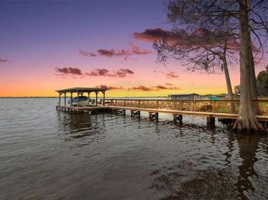 33225 LAKESHORE DRIVE, TAVARES, FL 32778