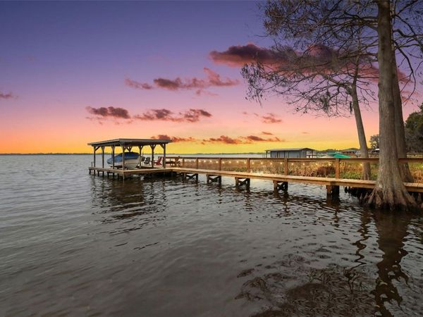 33225 LAKESHORE DRIVE, TAVARES, FL 32778