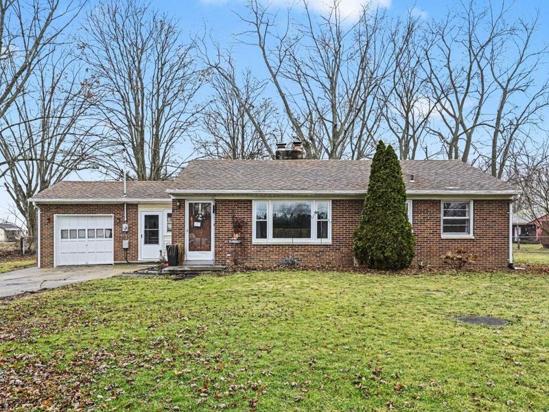 6155 Springfield Jamestown Road, Springfield, OH 45502 Photo 1