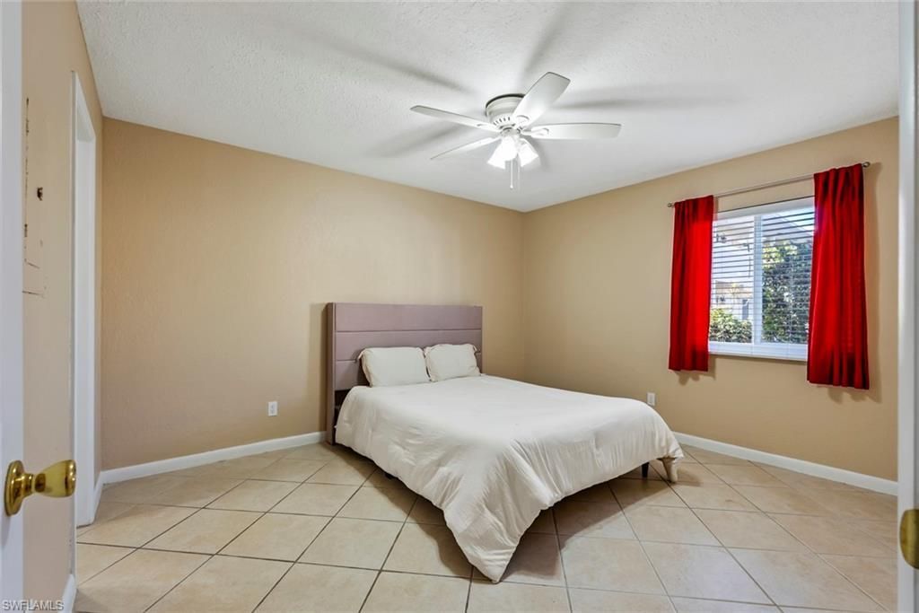 4629 Bayshore Dr, Unit J3, Naples, FL 34112 Photo