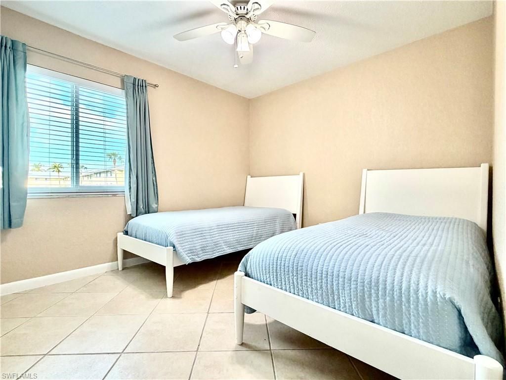 4629 Bayshore Dr, Unit J3, Naples, FL 34112 Photo