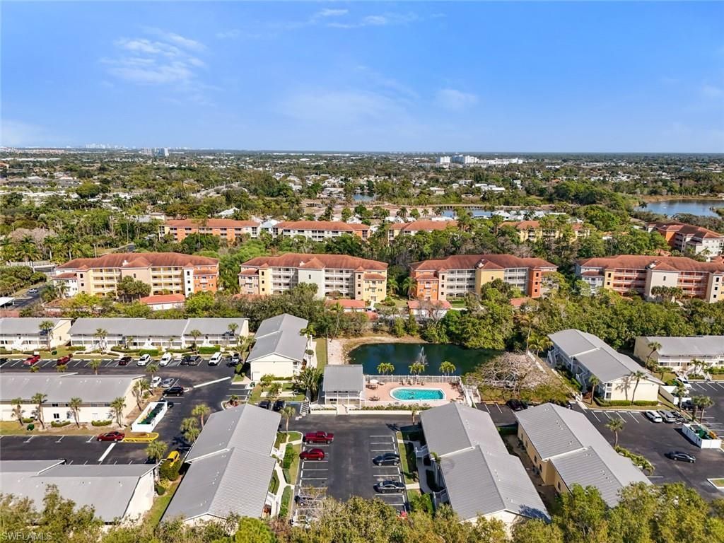 4629 Bayshore Dr, Unit J3, Naples, FL 34112 Photo