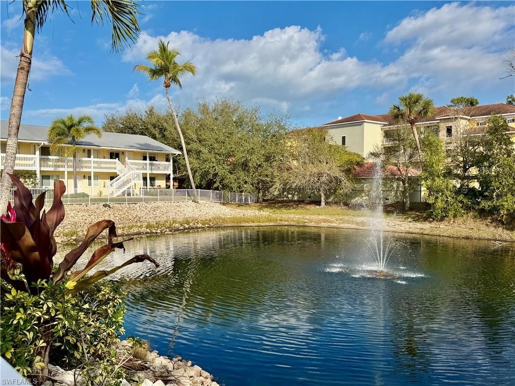 4629 Bayshore Dr, Unit J3, Naples, FL 34112 Photo