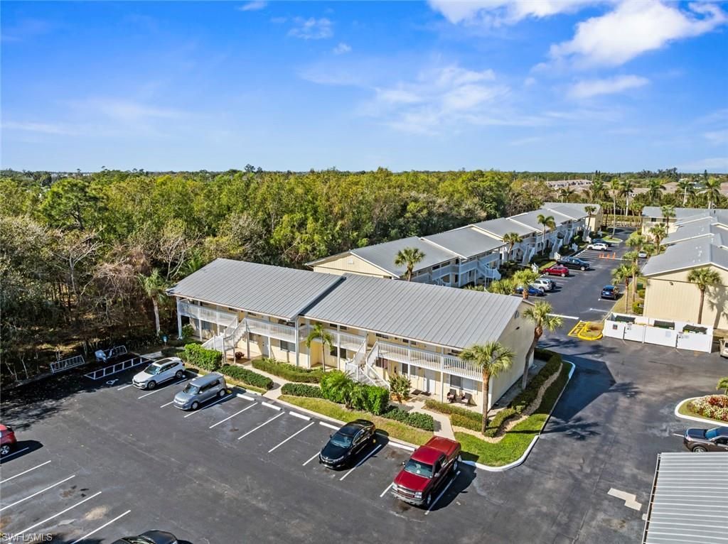 4629 Bayshore Dr, Unit J3, Naples, FL 34112 Photo