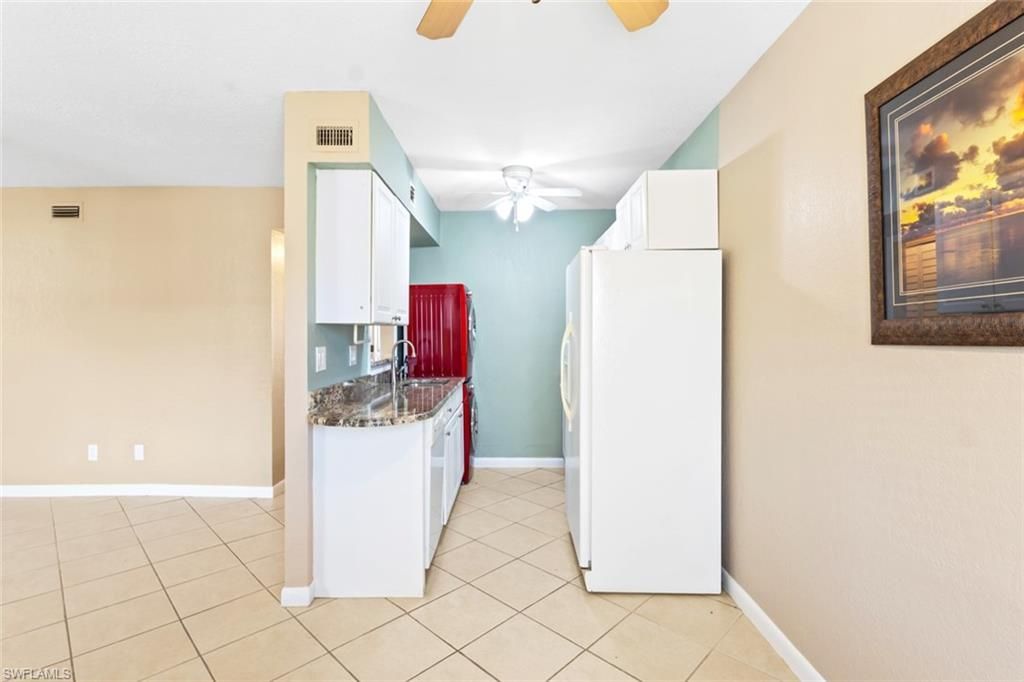 4629 Bayshore Dr, Unit J3, Naples, FL 34112 Photo