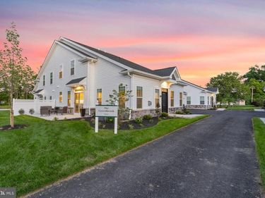 29 CEDAR CIRCLE, Unit 15, LEVITTOWN, PA 19055