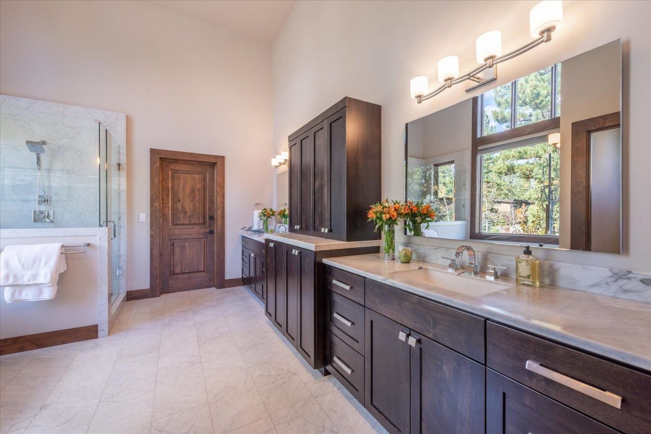 11102 Meek Court, Truckee, CA 96161 Photo