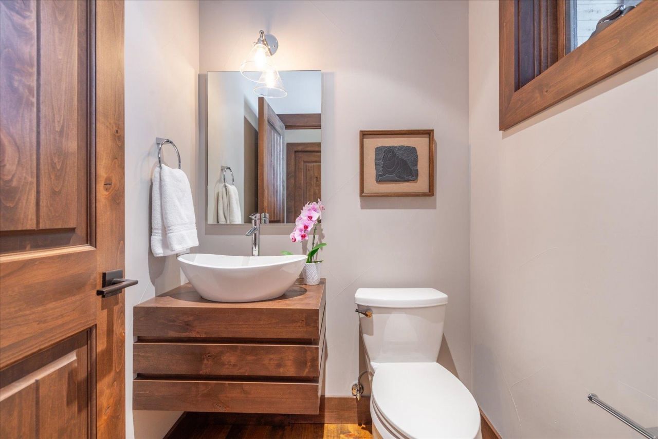 11102 Meek Court, Truckee, CA 96161 Photo