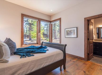 11102 Meek Court, Truckee, CA 96161 Photo