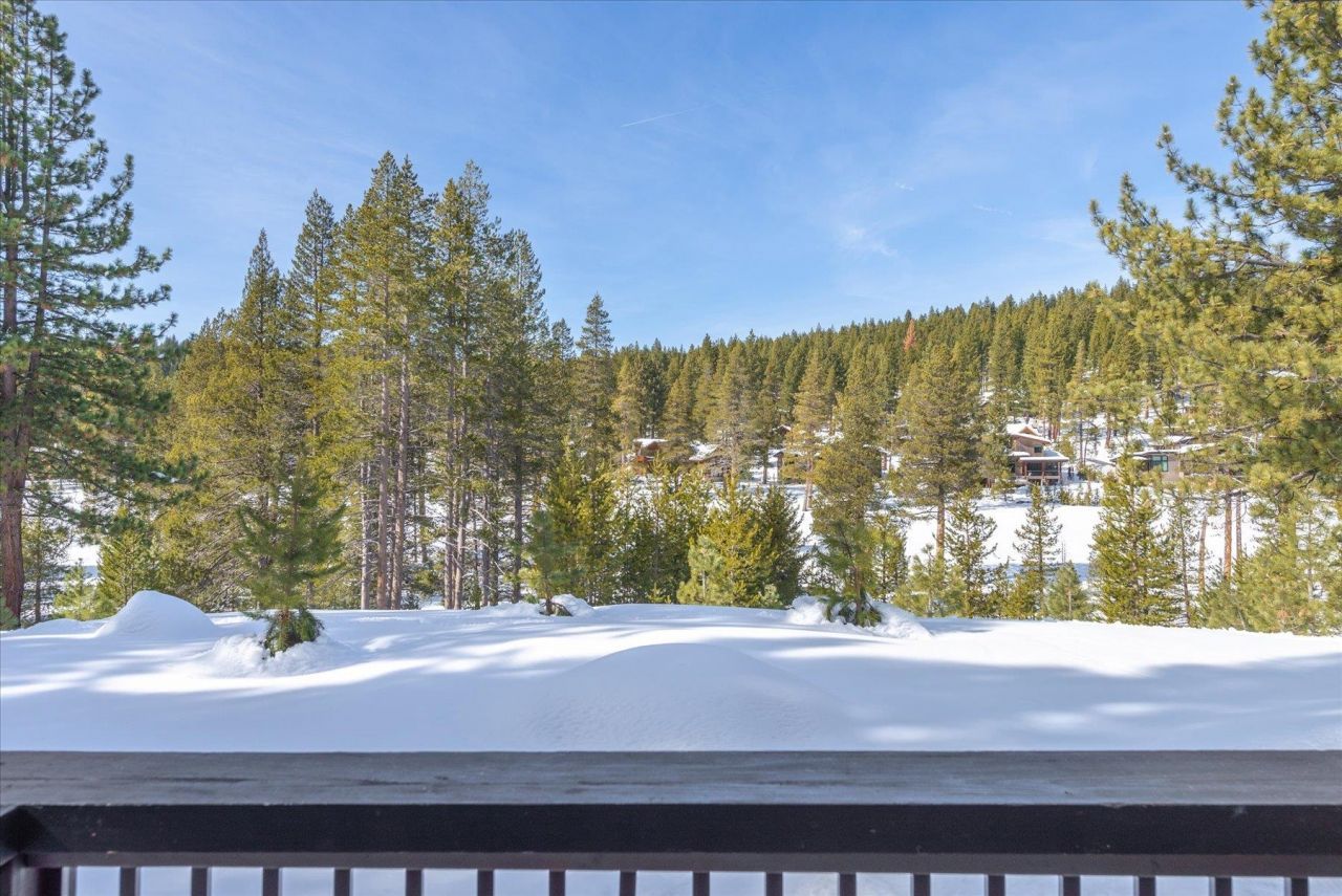 11102 Meek Court, Truckee, CA 96161 Photo