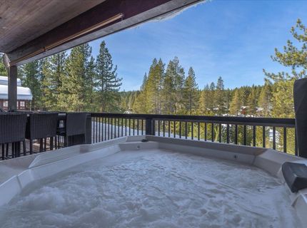 11102 Meek Court, Truckee, CA 96161 Photo