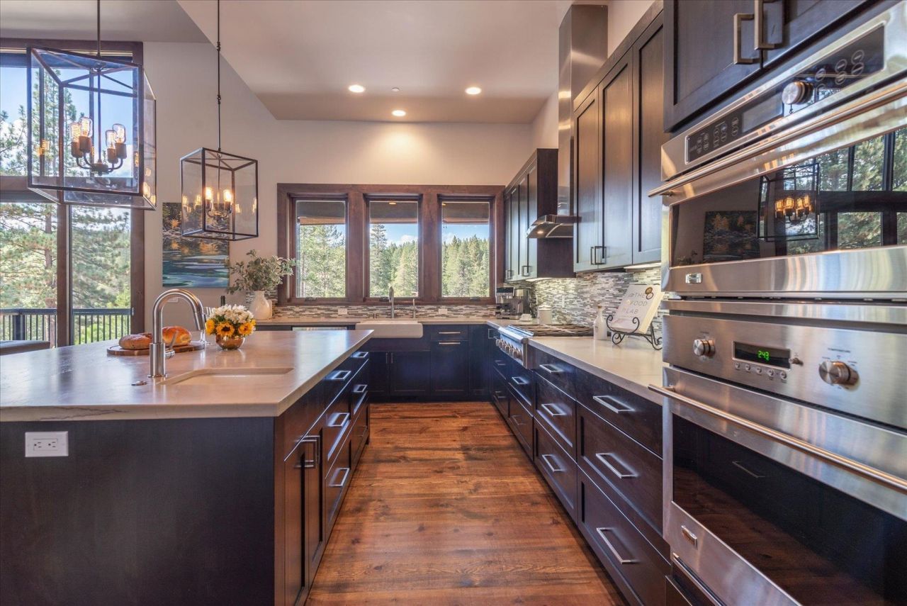 11102 Meek Court, Truckee, CA 96161 Photo