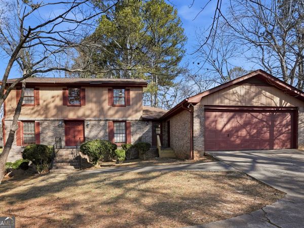 5825 Golden West Trail SW, Lilburn, GA 30047