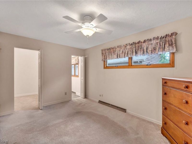 347 Dorwil Drive, Akron, OH 44319 Photo 20