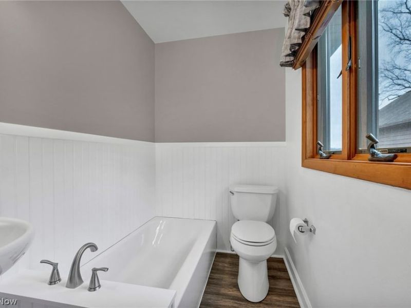 347 Dorwil Drive, Akron, OH 44319 Photo 23