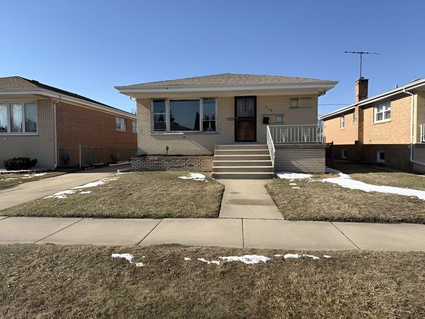 354 Calhoun Avenue , Calumet City, IL 60409