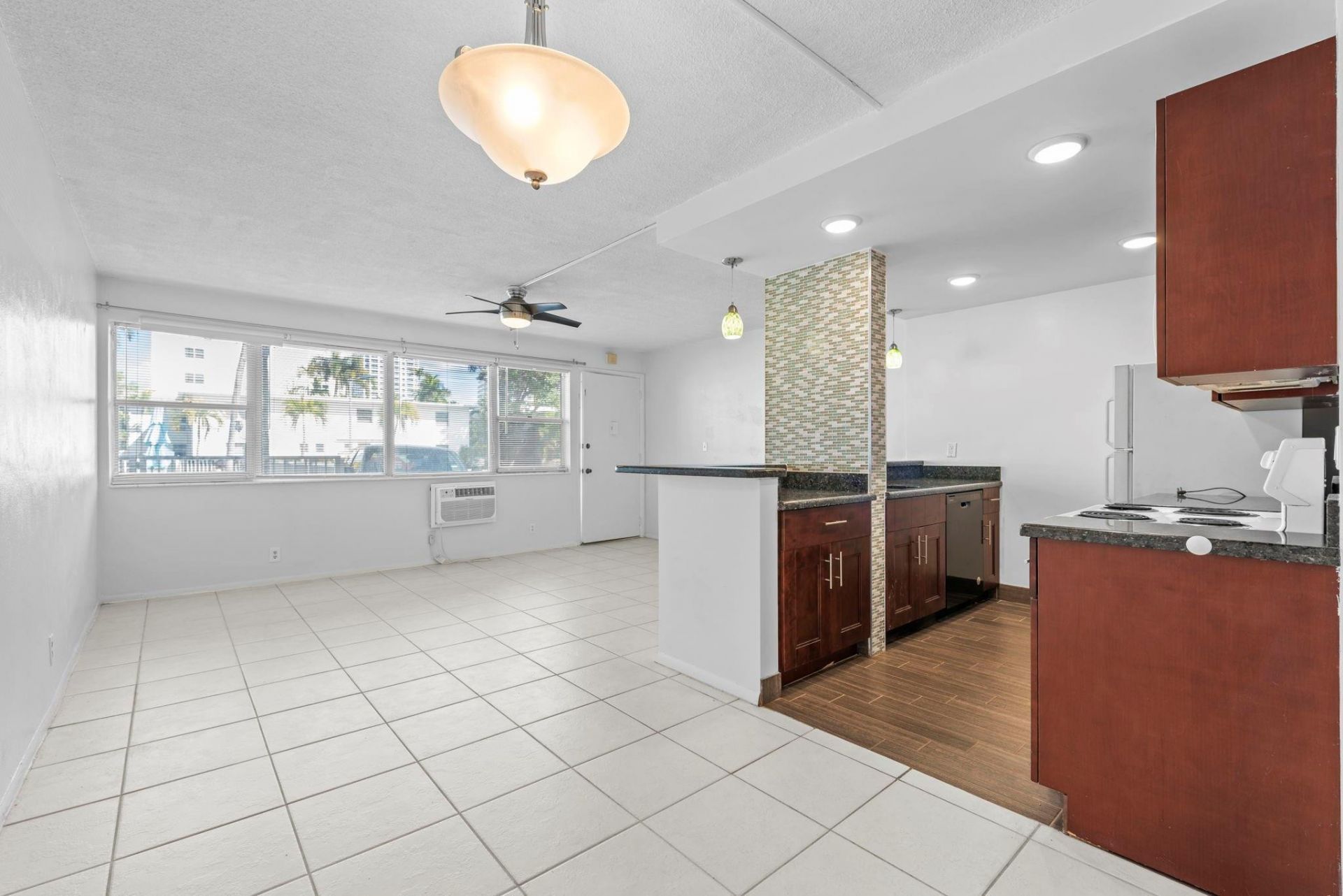 625 Antioch Avenue, Unit 104, Fort Lauderdale, FL 33304 Photo