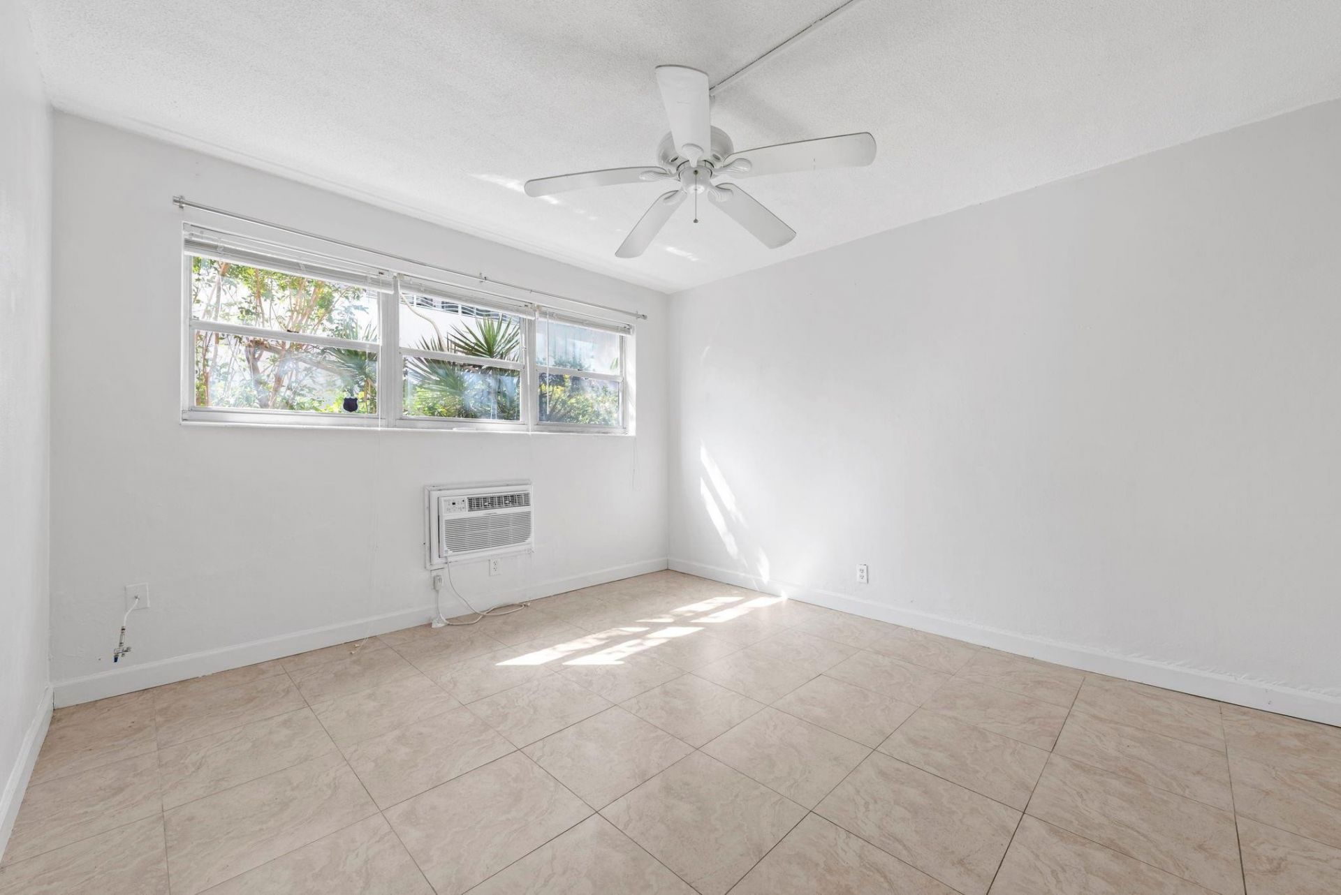 625 Antioch Avenue, Unit 104, Fort Lauderdale, FL 33304 Photo