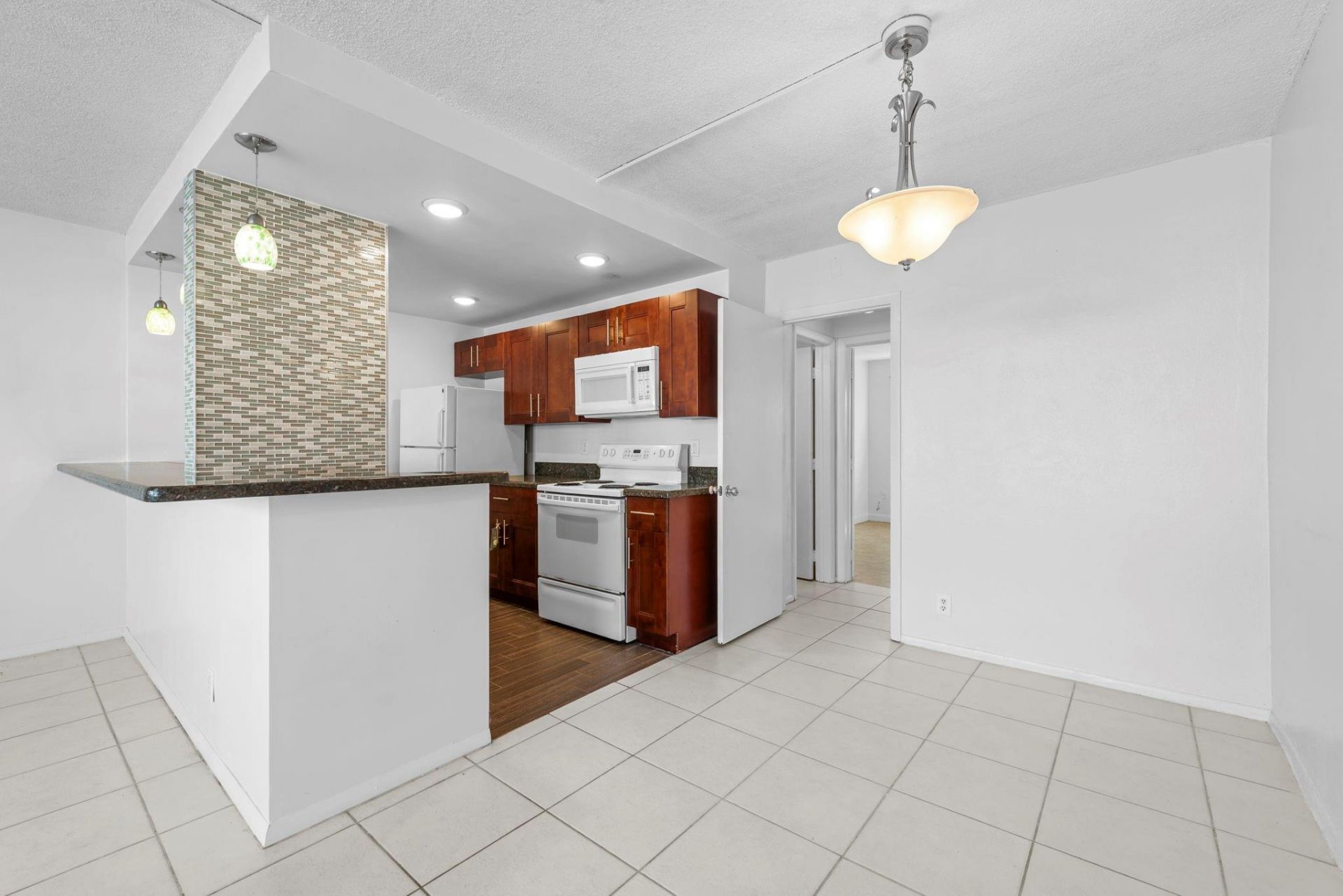 625 Antioch Avenue, Unit 104, Fort Lauderdale, FL 33304 Photo