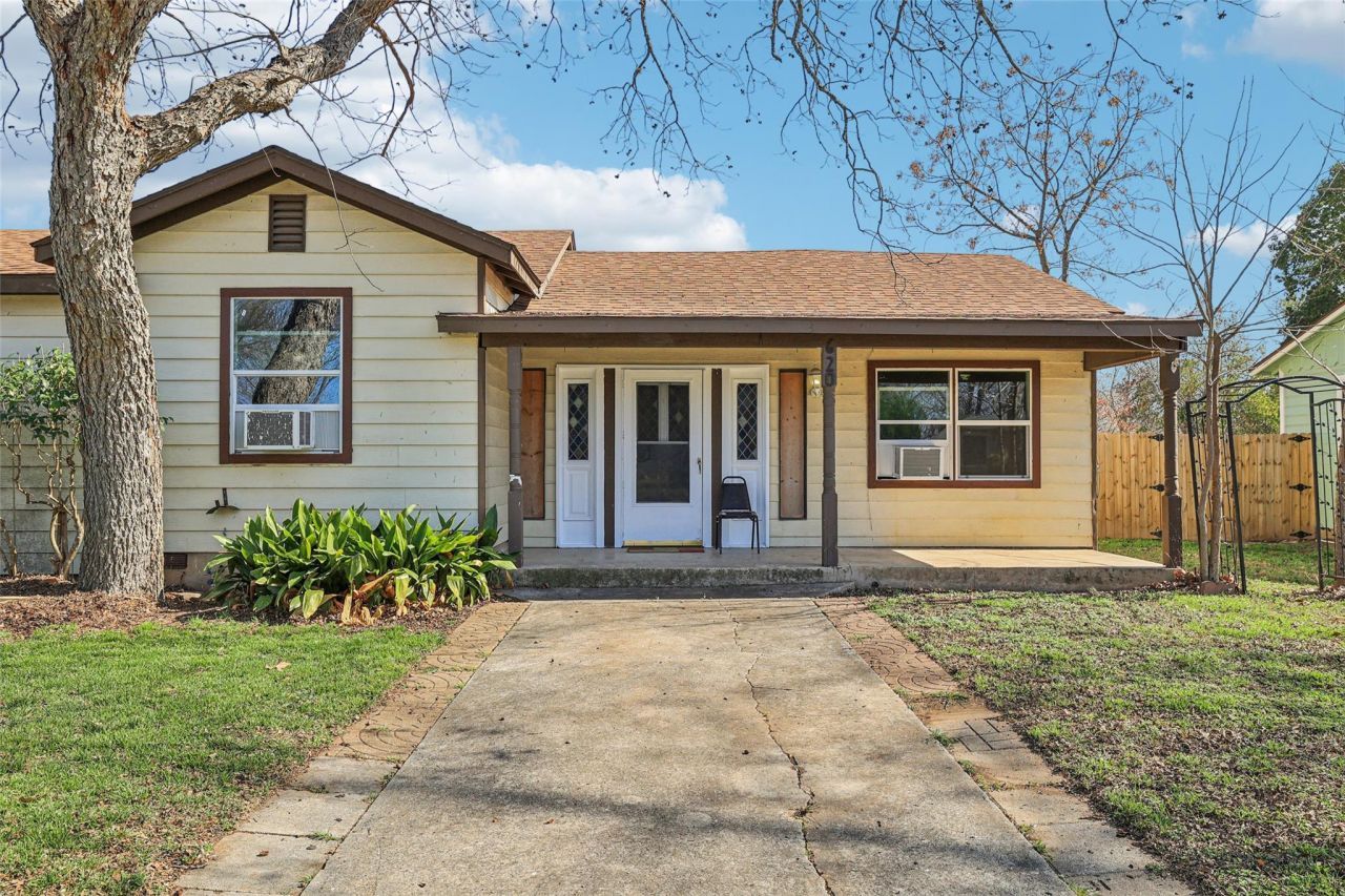 620 Barbara Dr, San Marcos, TX 78666 Main Photo