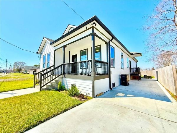 2420 MAUREEN Lane , Meraux, LA 70075