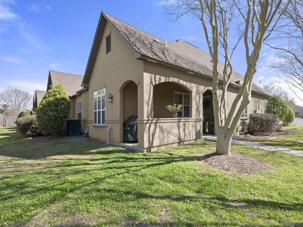 5908 Stumberg Ln, Unit #5, Baton Rouge, LA 70816