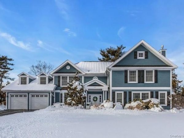 265 Northwoods Road, Manhasset, NY 11030