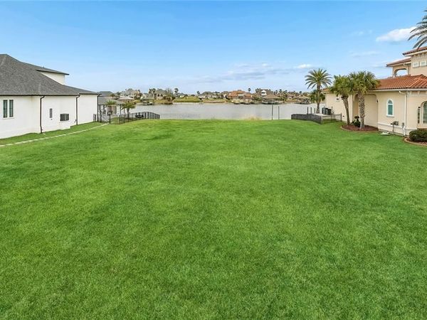 1109 LAKESHORE Boulevard , Slidell, LA 70471