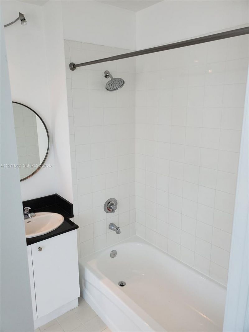 2200 NE 4th Ave, Unit 606, Miami, FL 33137 Photo