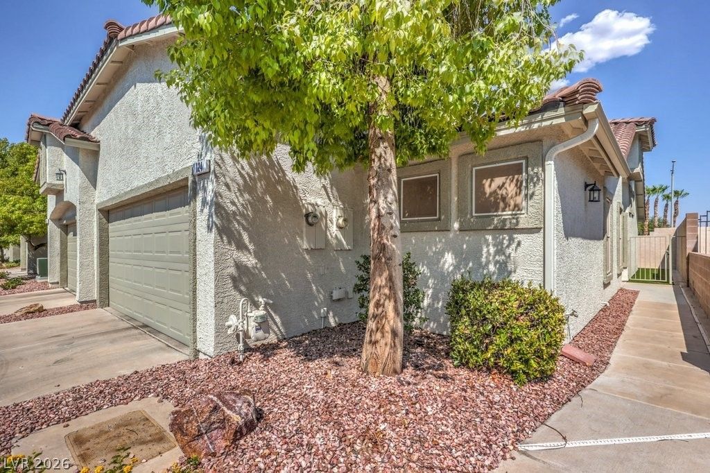 124 Tapatio Street, Henderson, NV 89074 Main Photo
