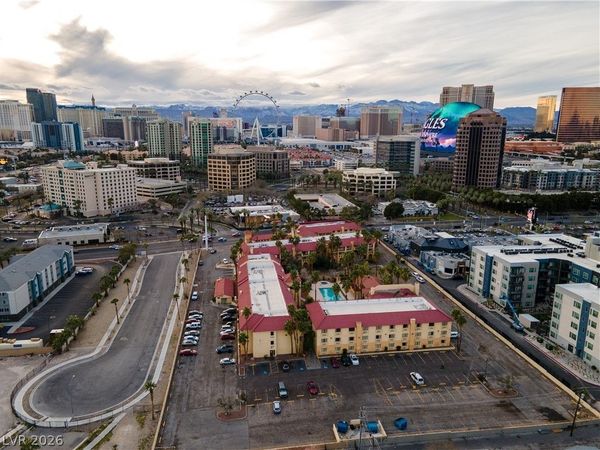 504 Albert Avenue , Las Vegas, NV 89119