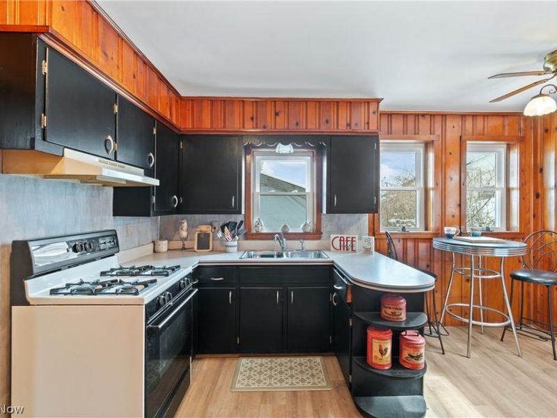 222 Olden Avenue, Coventry, OH 44319 Photo 19