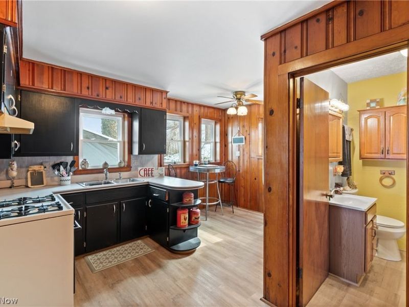 222 Olden Avenue, Coventry, OH 44319 Photo 22