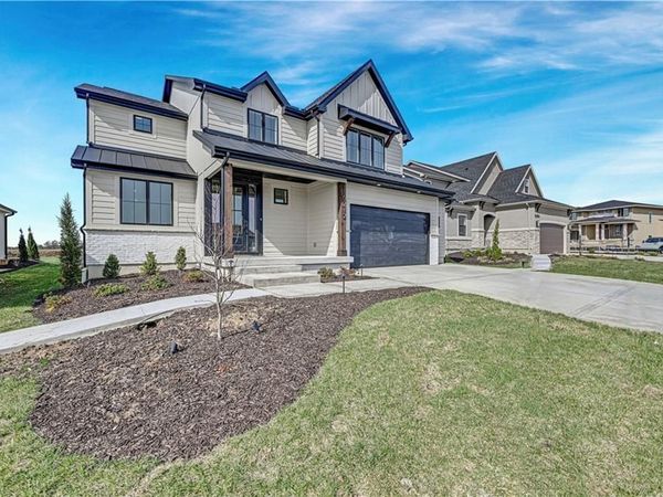16212 S Twilight Lane, Olathe, KS 66062