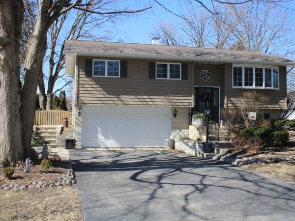 207 York Place , New Lenox, IL 60451