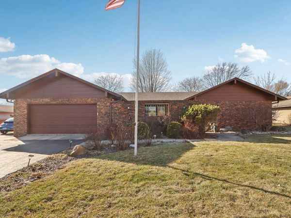 8126 203rd Ave, Bristol, WI 53104