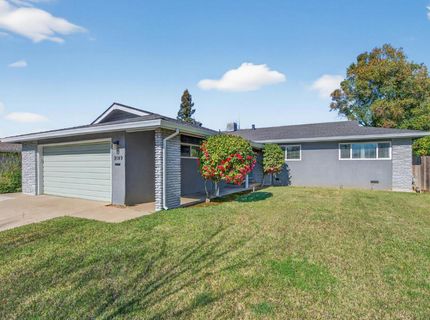 9149 Rundelay Way, Sacramento, CA 95826 Photo